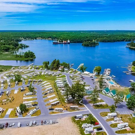 Swan Bay Resort - 1000 Islands Premier Rv Park & Marina מפרץ אלכסנדריה מראה חיצוני תמונה